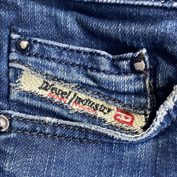 Diesel Blue Skinny Jeans Modern Fit - Picture 2 of 13